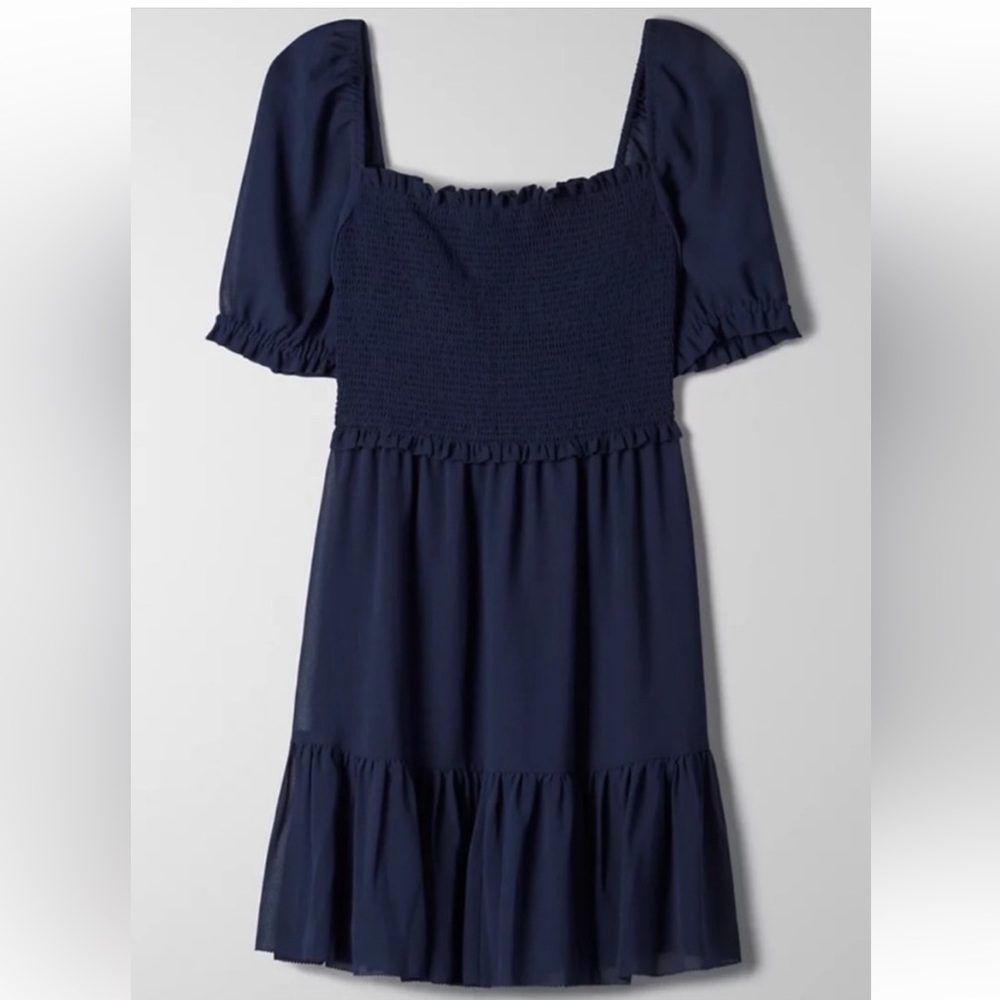 Aritzia Short Sleeve Temptress Dress in Navy